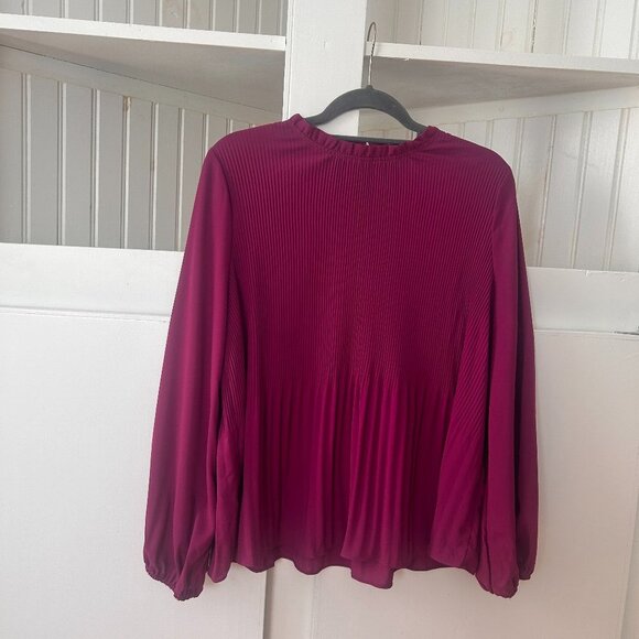 Adrianna Papell Magenta Pleated Blouse Long Sleeve Ruffle Collar Women's M - Picture 11 of 12